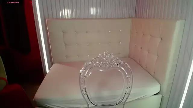 Naomi__1 from StripChat is Freechat