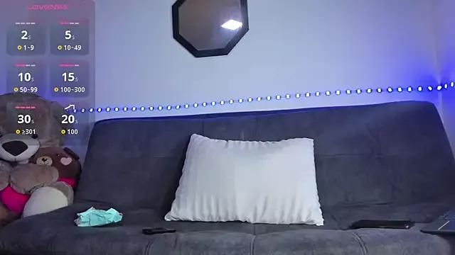 naomi_rouse_ from StripChat is Freechat