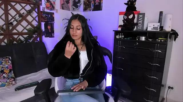 naomi_russo_ from StripChat is Freechat