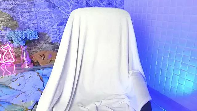 NaomiKatee from StripChat is Freechat