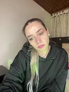 Natalia_Suarez from StripChat
