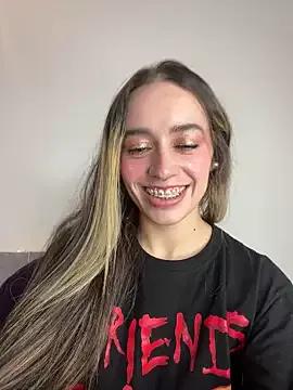 Natalia_Suarez from StripChat