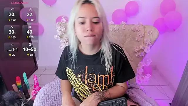 Nataliahenao69 from StripChat