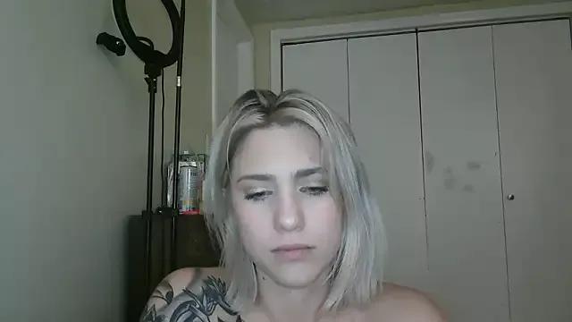 NatalieKneals from StripChat