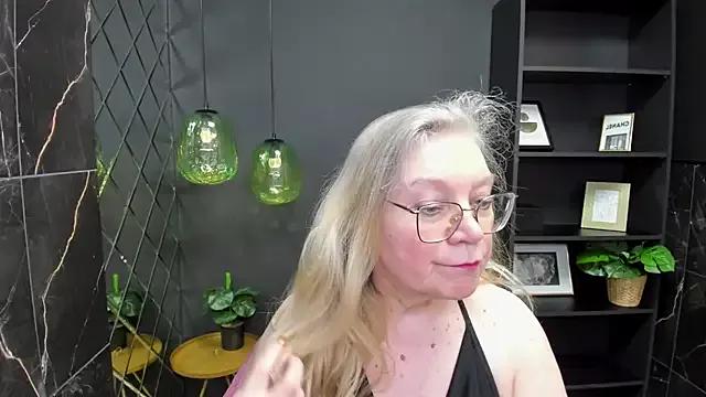 NataliMellow from StripChat