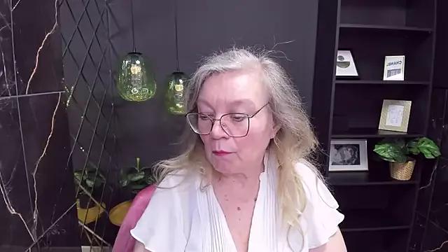 NataliMellow from StripChat