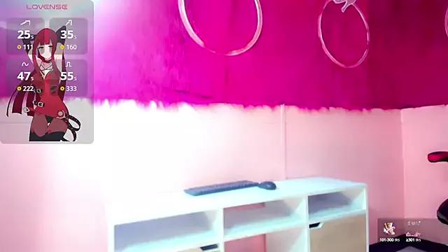 Discover our girls online shows and discover the company of countless livestreamers, with stunning shapes, sex toys and more.