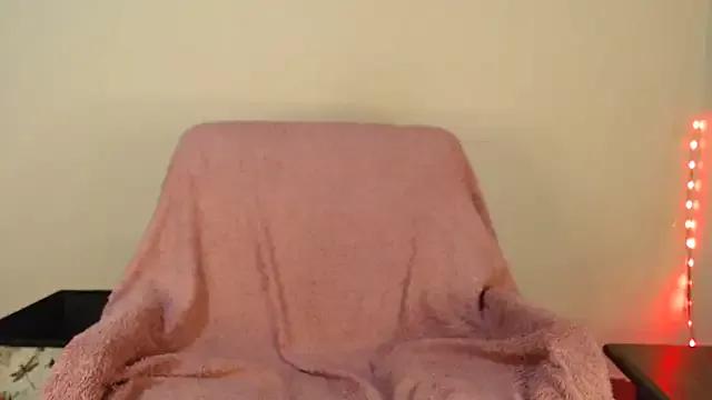 natgirlnatural from StripChat is Freechat