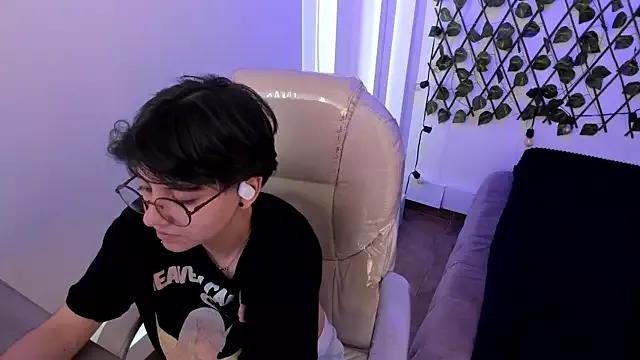 Nathaly_ds from StripChat is Freechat