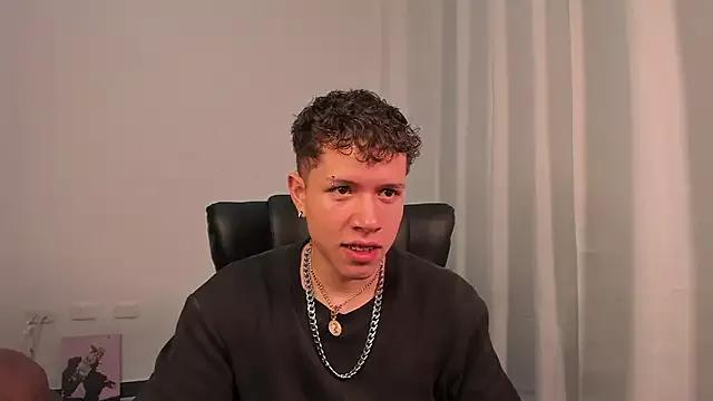 nathan_blake from StripChat is Freechat