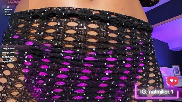 Discover our girls online shows and discover the company of countless livestreamers, with stunning shapes, sex toys and more.