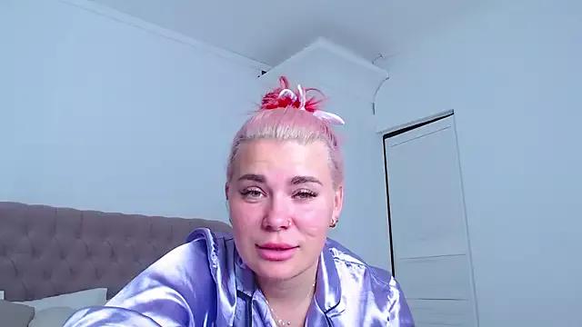 Naughty_kittyy1 from StripChat is Freechat