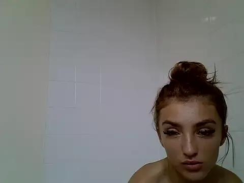 Discover our girls online shows and discover the company of countless livestreamers, with stunning shapes, sex toys and more.