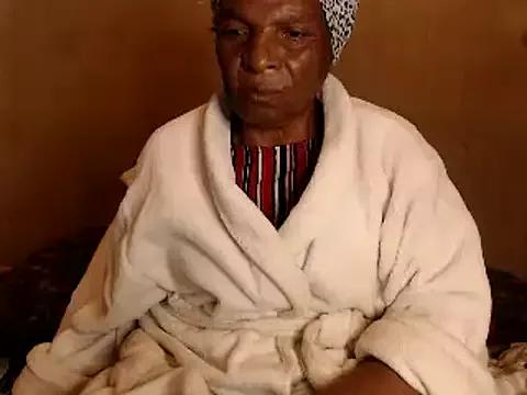 NaughtyGranny from StripChat is Freechat