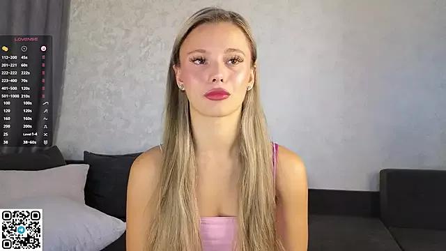NaughtySeraphine webcams show profile image 