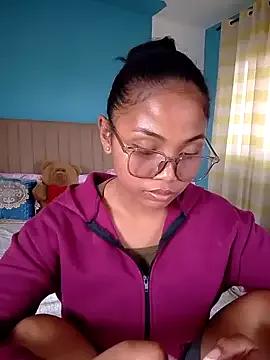 naya86 from StripChat