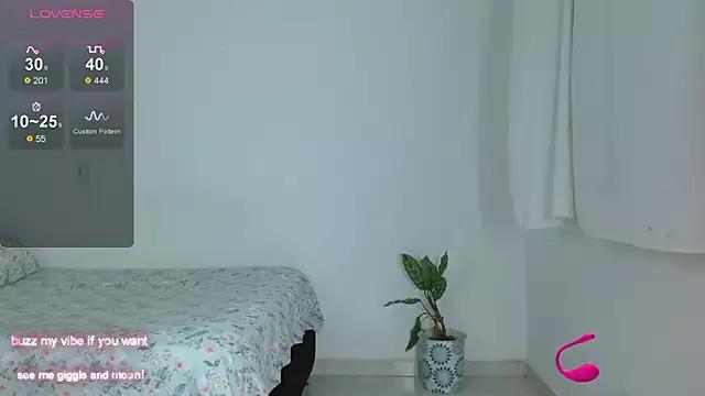 Nayade from StripChat