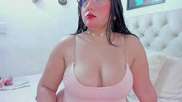 NayaWayne from StripChat
