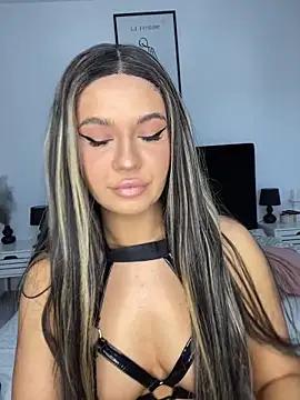 Nefera_De_Nile from StripChat