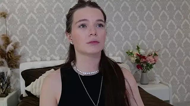 Nellie_Medina from StripChat