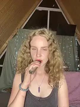 nemesidaM from StripChat