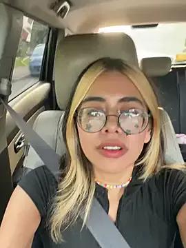 Nenitalinda69 from StripChat