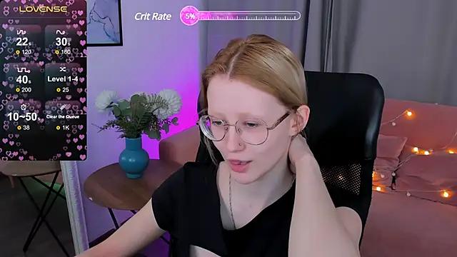 NessaShy from StripChat