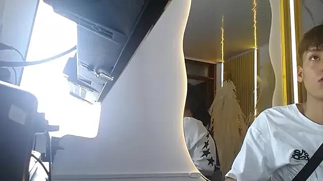 Nexuus_ webcams show profile image 