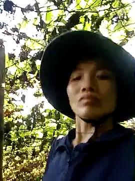 ngan-cute from StripChat
