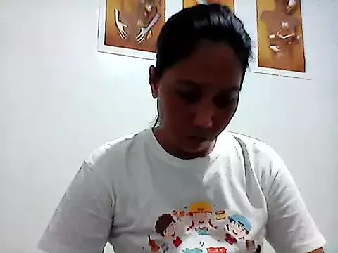 nhayasquirt from StripChat is Freechat