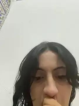 Photos of Ni-_haL01 from StripChat is Freechat