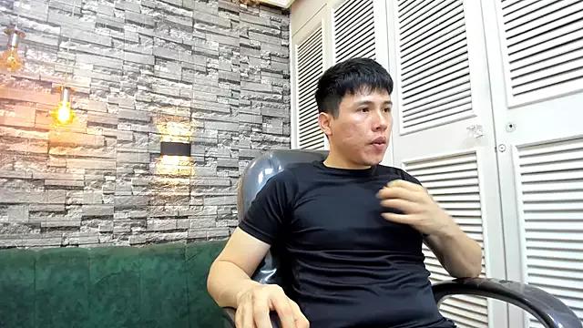 Nick_Wolff from StripChat is Freechat