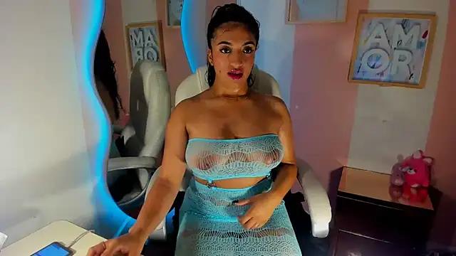 Discover our girls online shows and discover the company of countless livestreamers, with stunning shapes, sex toys and more.