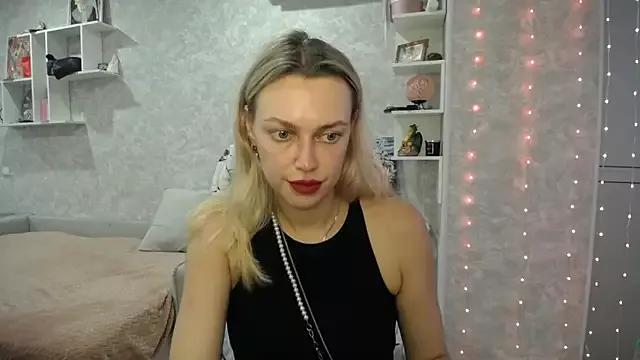 NickyAdamidi from StripChat is Freechat