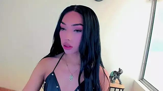 NickyDragun from StripChat is Freechat
