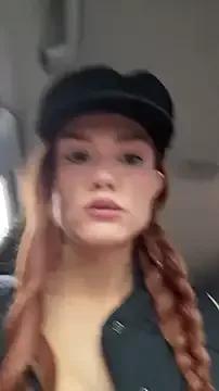 Nicoleevien from StripChat is Freechat