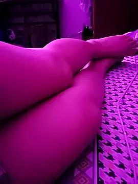 Night_nice12 webcams show profile image 