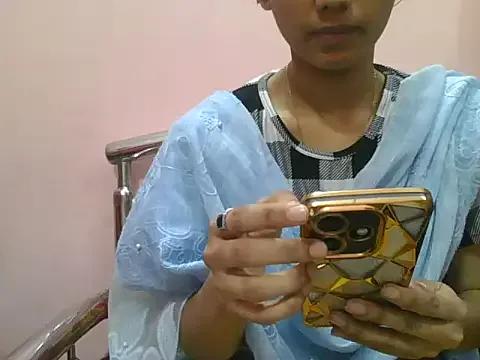 night_queeen7 from StripChat is Freechat