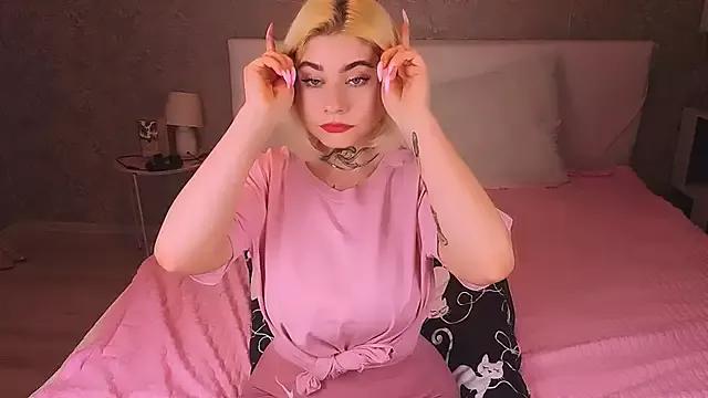 NikaRocks from StripChat is Freechat