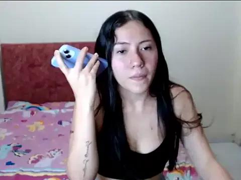 Nikirose18 from StripChat