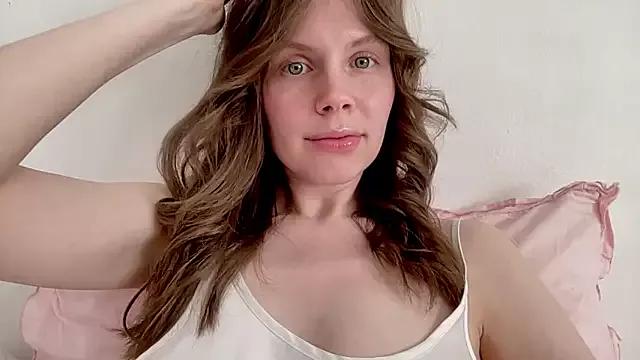 Nikki_Mimimi from StripChat
