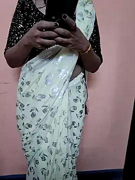 Nikki_Nikku from StripChat