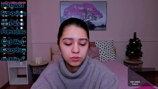 NikkiBloomz from StripChat
