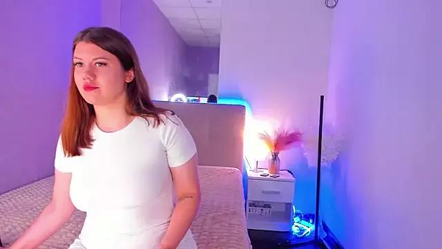 NikkiBustt from StripChat