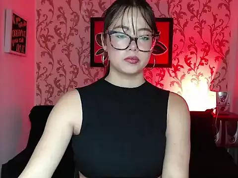 Nikkolle_huyt from StripChat