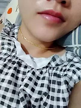 Niknik33015 webcams show profile image 