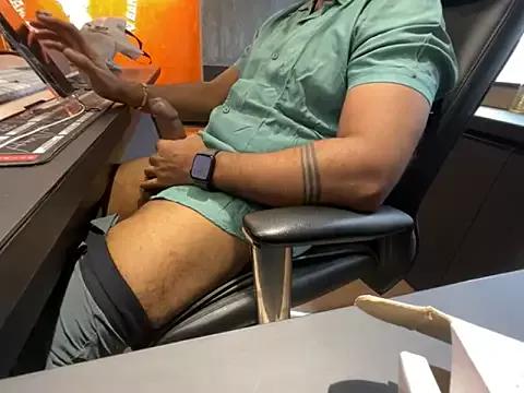 Nil_Talreja webcams show profile image 
