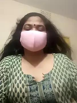 Nila_Boudi from StripChat is Freechat