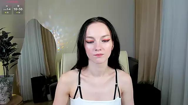Nilliee_Sugar from StripChat