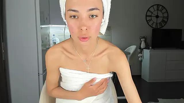 nilliluv from StripChat